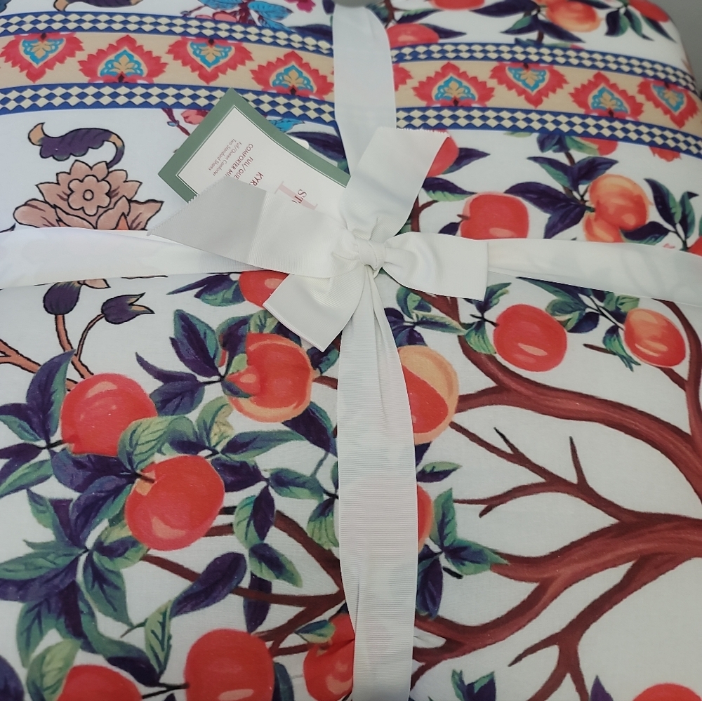 Studio D Kyrie Mini Comforter Set - Picture 6 of 8